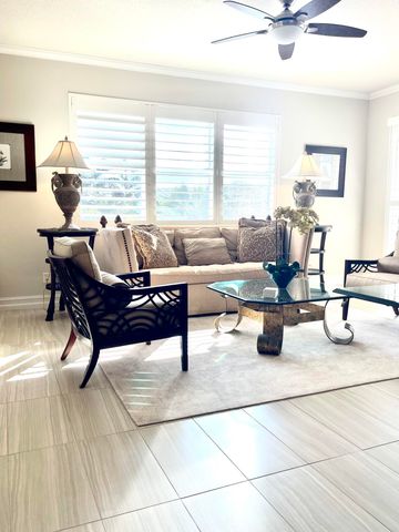 431 Bay Colony Drive N, Juno Beach, FL 33408