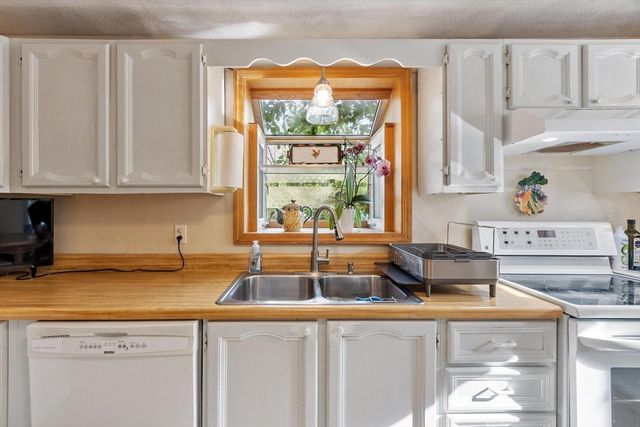 80 High St, Wilmington, MA 01887