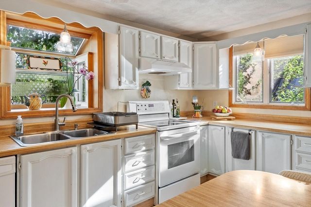 80 High St, Wilmington, MA 01887