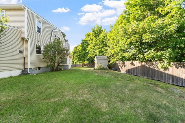 80 High St, Wilmington, MA 01887