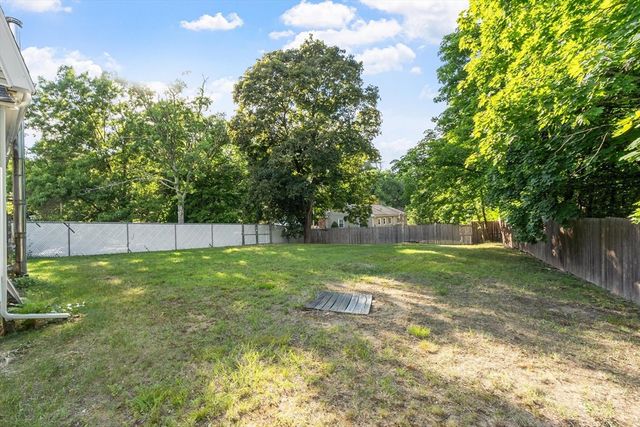 80 High St, Wilmington, MA 01887