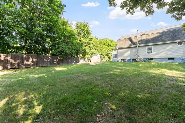 80 High St, Wilmington, MA 01887