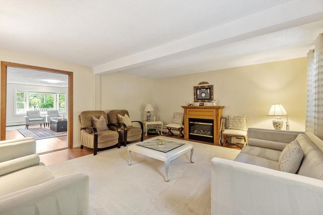 80 High St, Wilmington, MA 01887