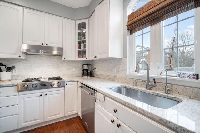 N56W33191 Ivy LANE, Nashotah, WI 53058