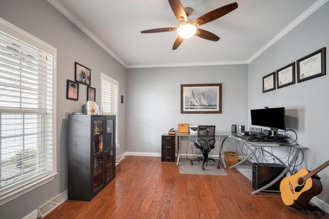 N56W33191 Ivy LANE, Nashotah, WI 53058