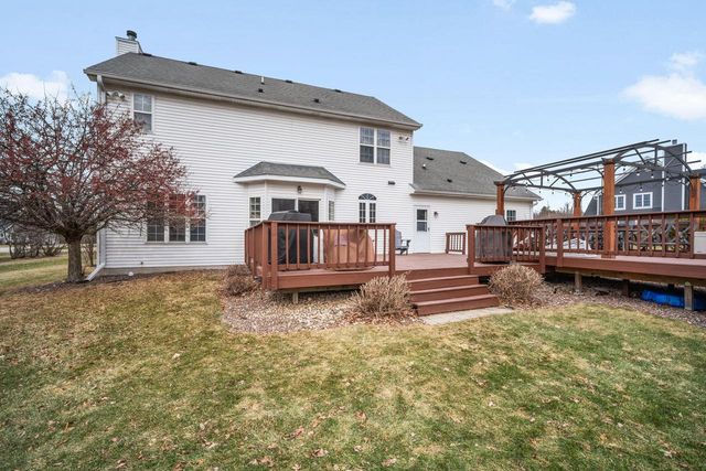 N56W33191 Ivy LANE, Nashotah, WI 53058