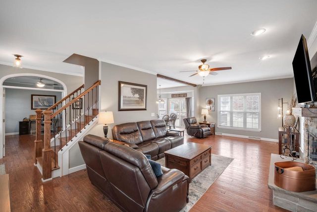 N56W33191 Ivy LANE, Nashotah, WI 53058