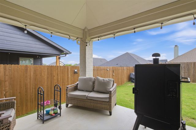924 Rodgers Avenue, Godley, TX 76044