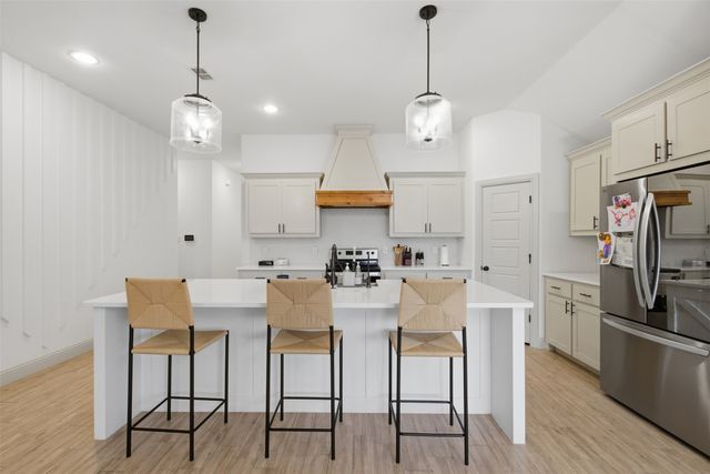 924 Rodgers Avenue, Godley, TX 76044