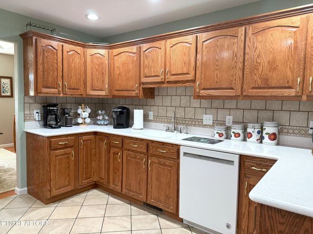 259 York Rd, Crossville, TN 38555