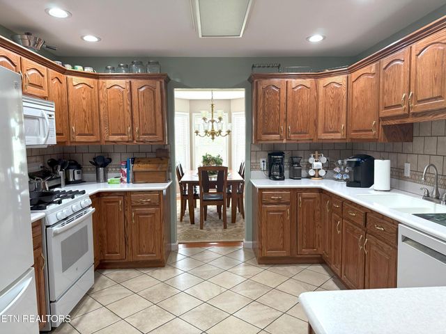 259 York Rd, Crossville, TN 38555