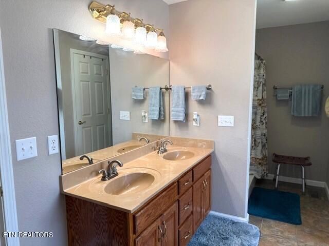 259 York Rd, Crossville, TN 38555