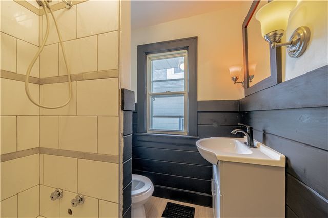 77 Macbeth Street, Rochester, NY 14609