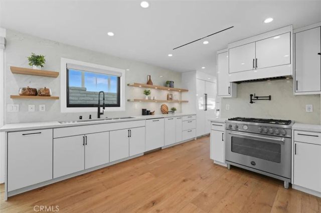 3 Linda Isle, Newport Beach, CA 92660