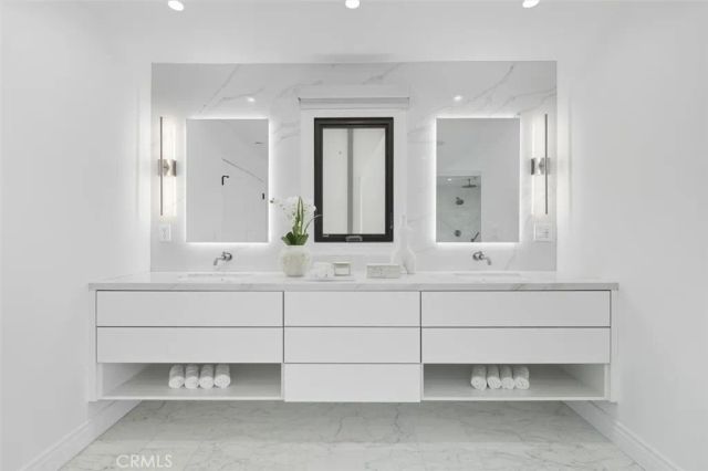3 Linda Isle, Newport Beach, CA 92660