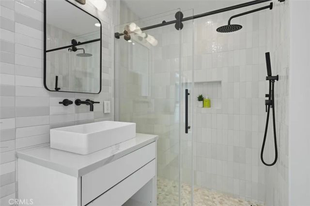 3 Linda Isle, Newport Beach, CA 92660