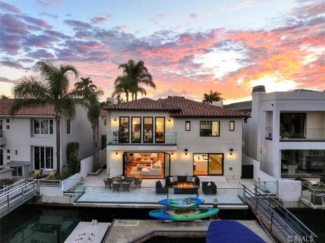 3 Linda Isle, Newport Beach, CA 92660