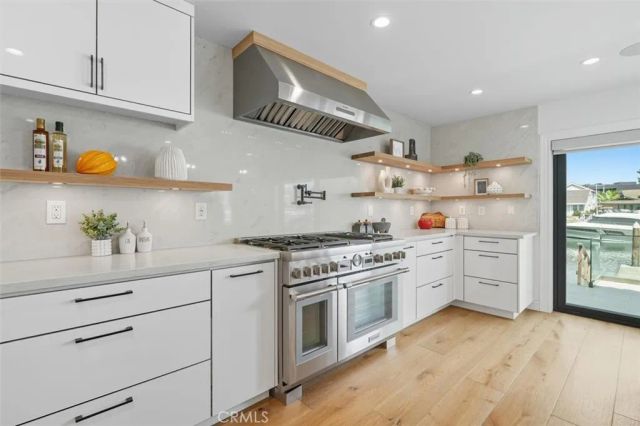 3 Linda Isle, Newport Beach, CA 92660