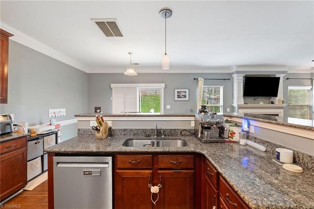 154 Tysonridge Court, Kernersville, NC 27284