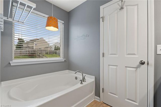 154 Tysonridge Court, Kernersville, NC 27284