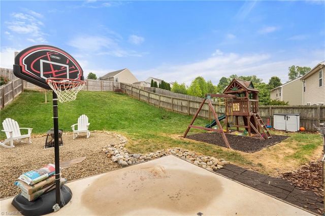 154 Tysonridge Court, Kernersville, NC 27284