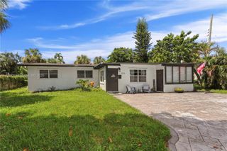 1221 NE 26th Avenue, Pompano Beach, FL 33062
