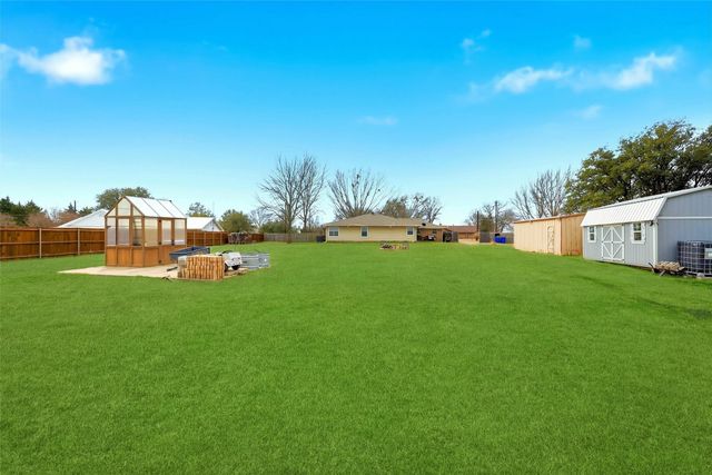 85 Quail Run Road, Sherman, TX 75090