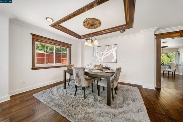 812 Beaver Creek Ct, San Ramon, CA 94582