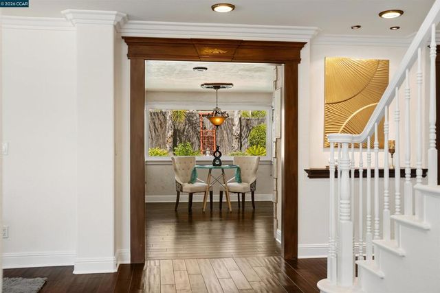 812 Beaver Creek Ct, San Ramon, CA 94582