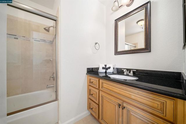 812 Beaver Creek Ct, San Ramon, CA 94582