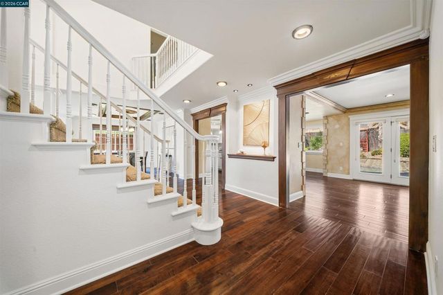 812 Beaver Creek Ct, San Ramon, CA 94582