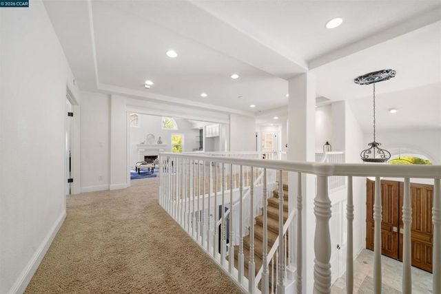 812 Beaver Creek Ct, San Ramon, CA 94582