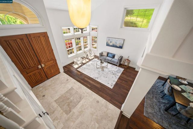 812 Beaver Creek Ct, San Ramon, CA 94582