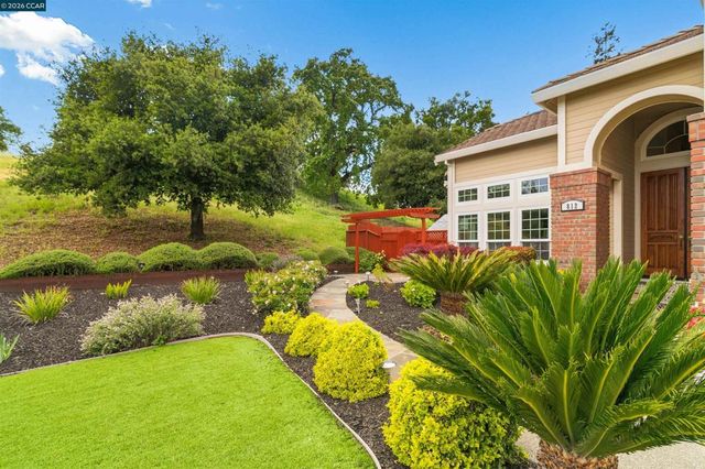 812 Beaver Creek Ct, San Ramon, CA 94582