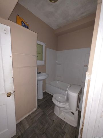 532 COOPER ST, San Antonio, TX 78210