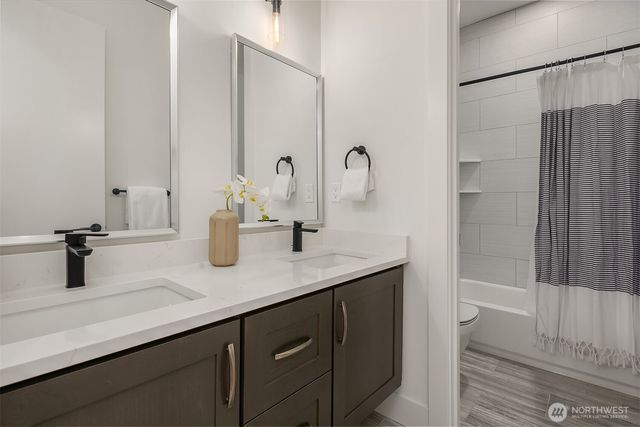 11909 90th Avenue NE, Kirkland, WA 98034