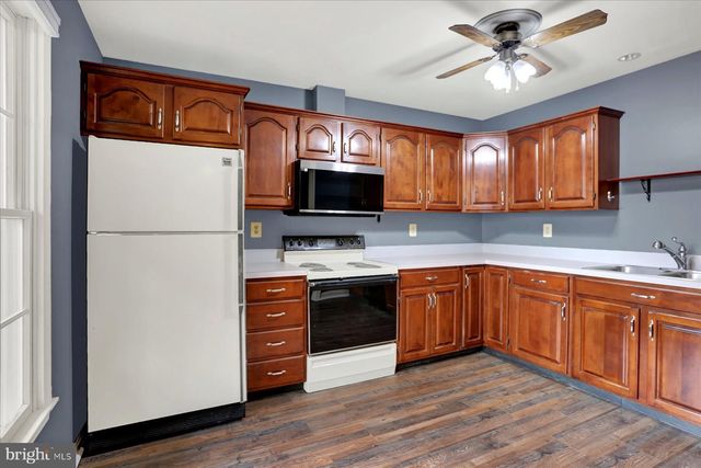 2063 D RALEIGH RD, Hummelstown, PA 17036