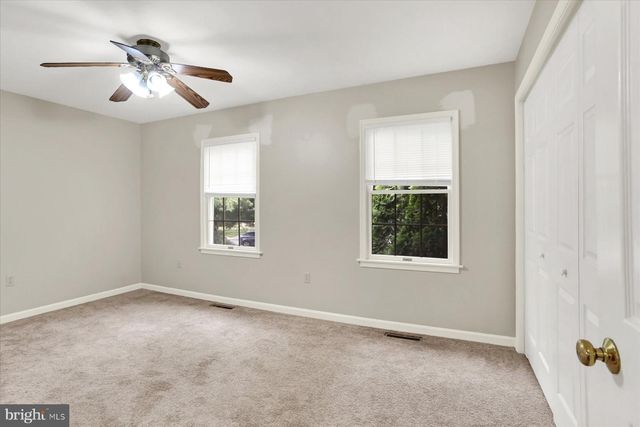 2063 D RALEIGH RD, Hummelstown, PA 17036