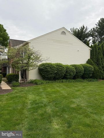 2063 D RALEIGH RD, Hummelstown, PA 17036