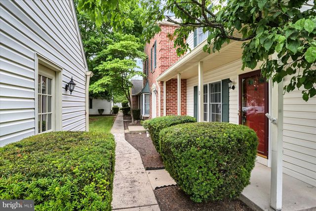 2063 D RALEIGH RD, Hummelstown, PA 17036