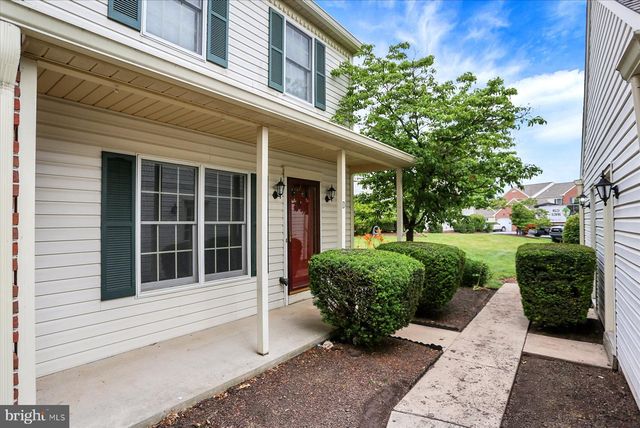 2063 D RALEIGH RD, Hummelstown, PA 17036