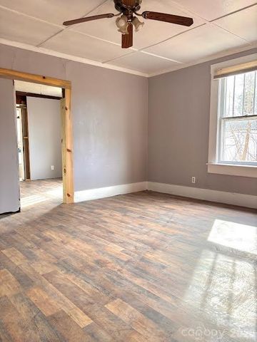 117 Lookout Road, Asheville, NC 28804