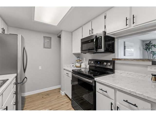 8555 Fairmount Dr E102, Denver, CO 80247