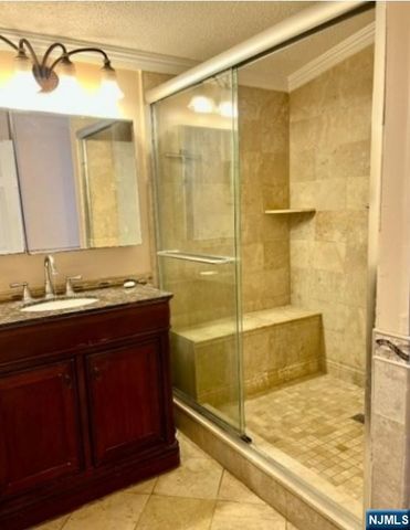 600 Pulis, Mahwah, NJ 07430