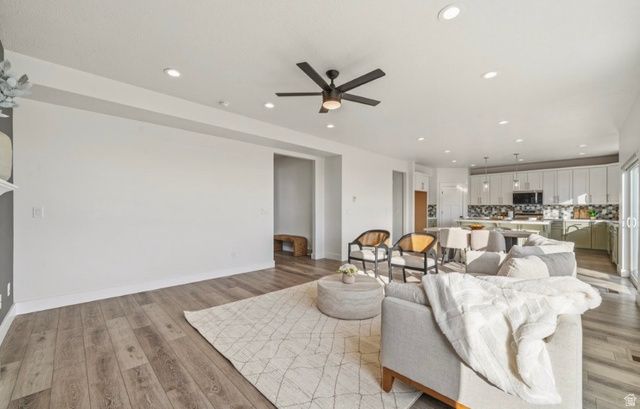 2637 W 3125 S, West Haven, UT 84401