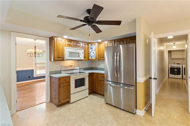 6 Kirby CT, Poquoson, VA 23662