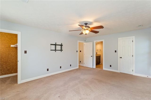 6 Kirby CT, Poquoson, VA 23662