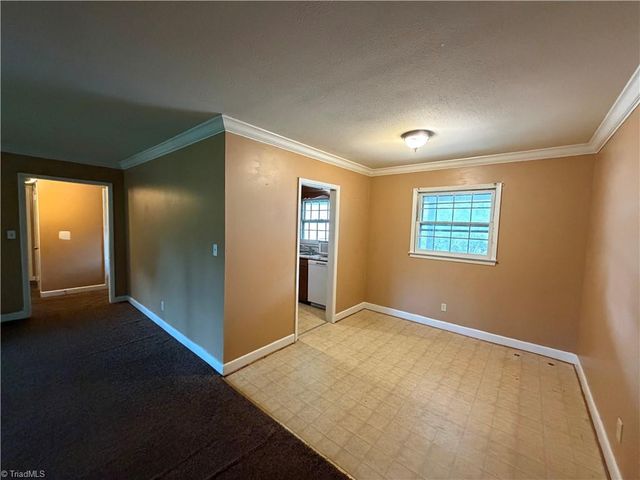 2958 Ramsgate Court, Winston-salem, NC 27106