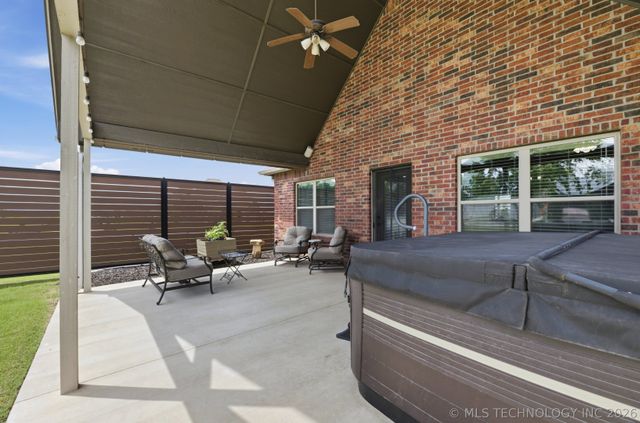 15402 E 82nd Street North, Owasso, OK 74055