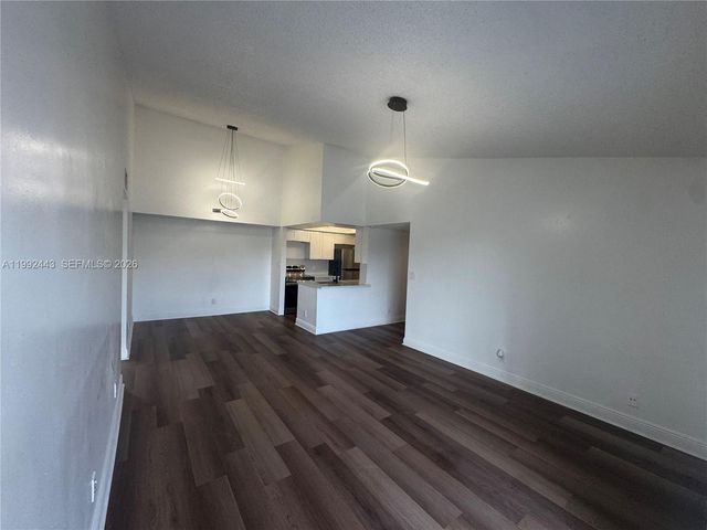 5720 Rock Island Rd 399, Tamarac, FL 33319